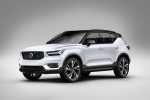 2019 Volvo XC40 T5 R-Design AWD in Crystal White Metallic - Static Front Left Three-quarter View